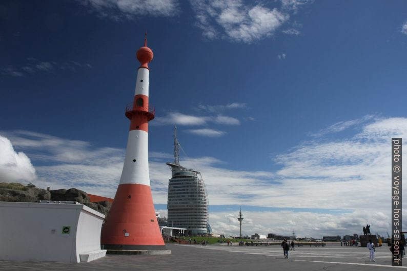 Zwiebelturm & Conference Center Bremerhaven. Photo © Alex Medwedeff