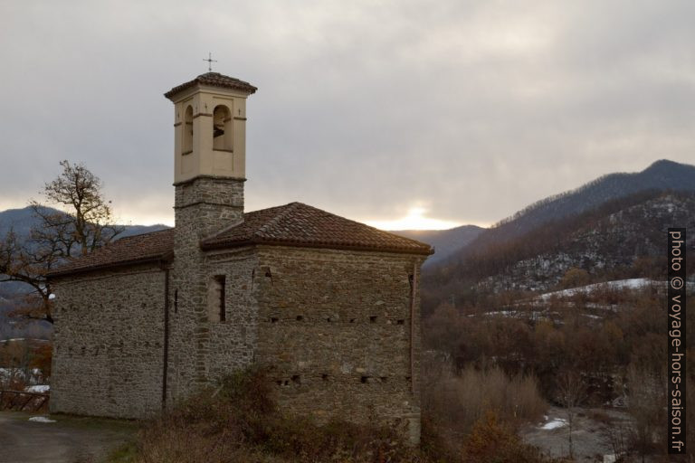 Chapelle Santa Maria Annunziata au lever du soleil. Photo © Alex Medwedeff
