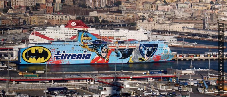 Ferry Sharden de Tirrenia. Photo © André M. Winter