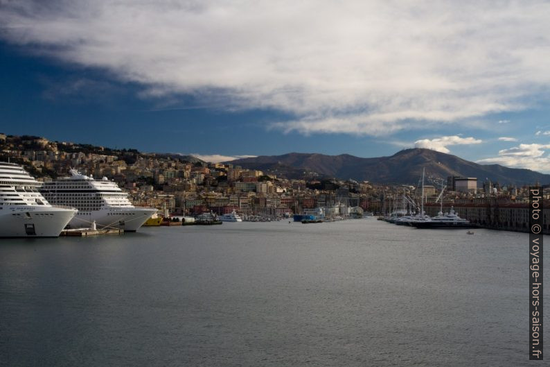 Porto Antico di Genova. Photo © Alex Medwedeff