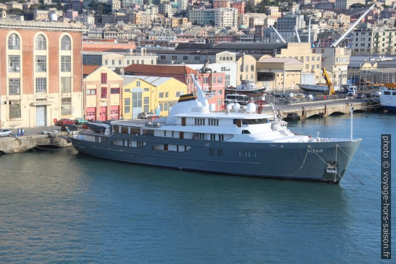 Yacht Altair à Gênes. Photo © André M. Winter