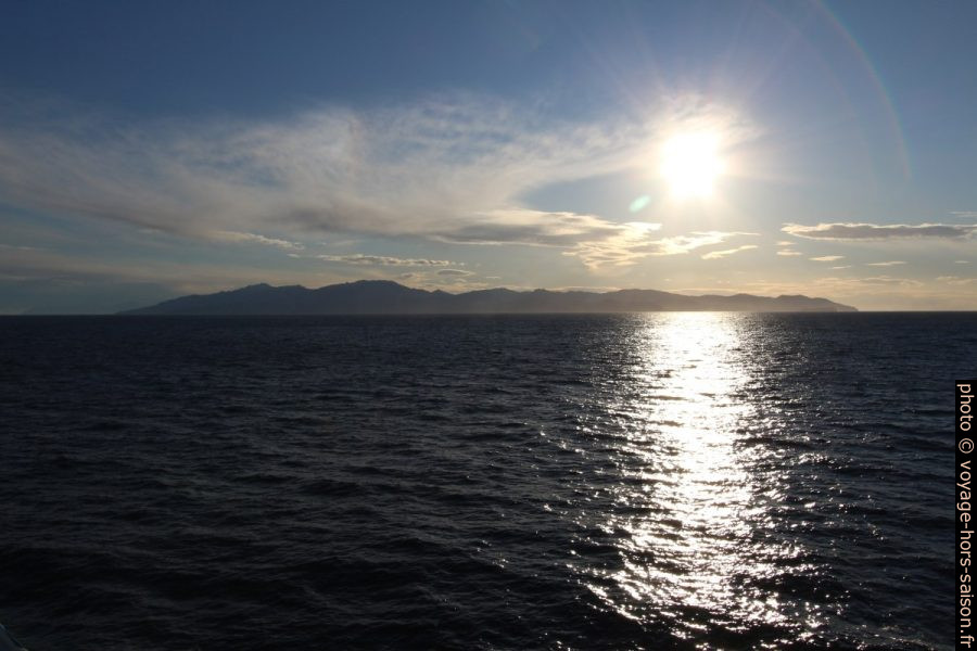 Face nord-est de l'Île de Corse. Photo © André M. Winter