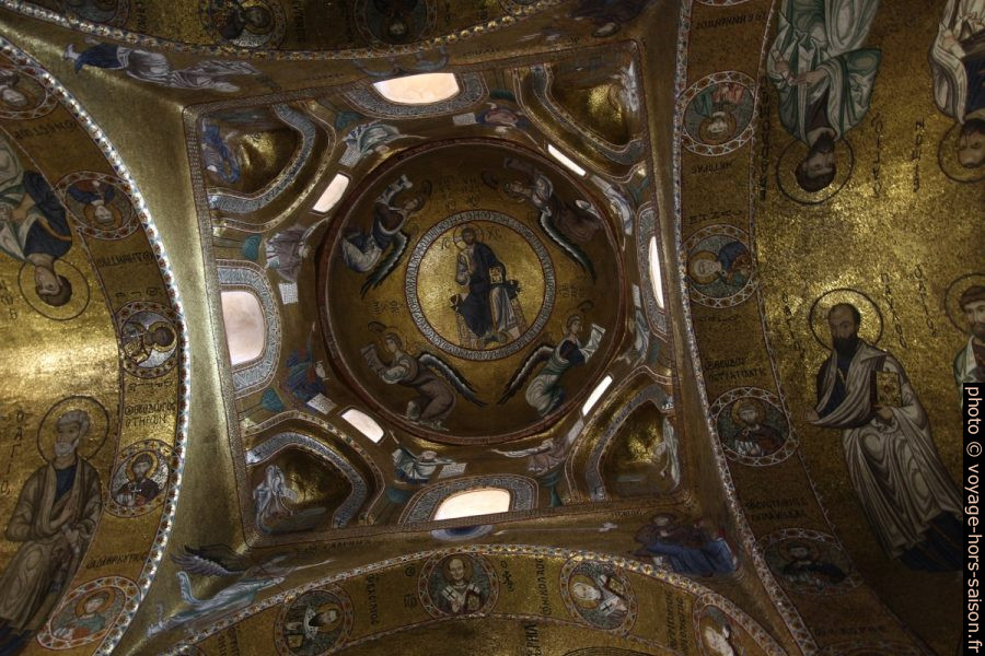 Le christ pantocrator sur la coupole de l'église de Santa Maria dell'Ammiraglio. Photo © André M. Winter