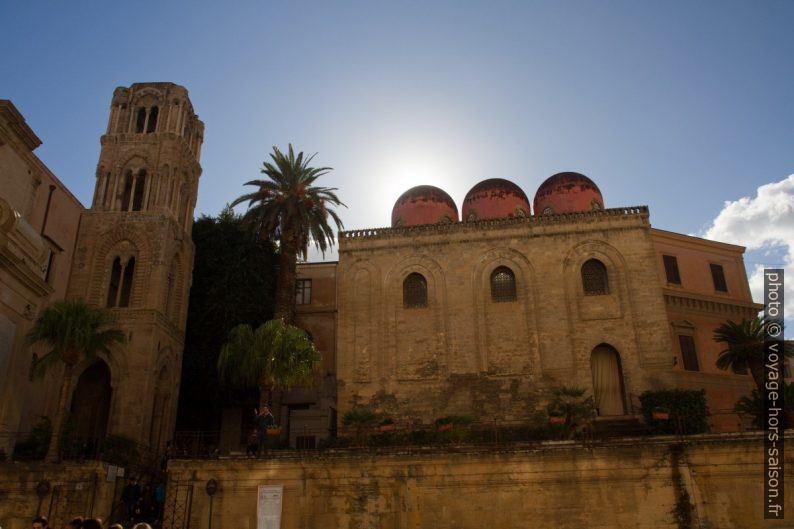 Façade latérale de la Chiesa di San Cataldo. Photo © Alex Medwedeff