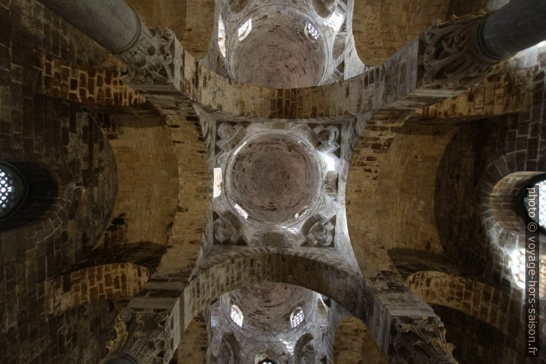 Coupole centrale de l'église San Cataldo. Photo © André M. Winter