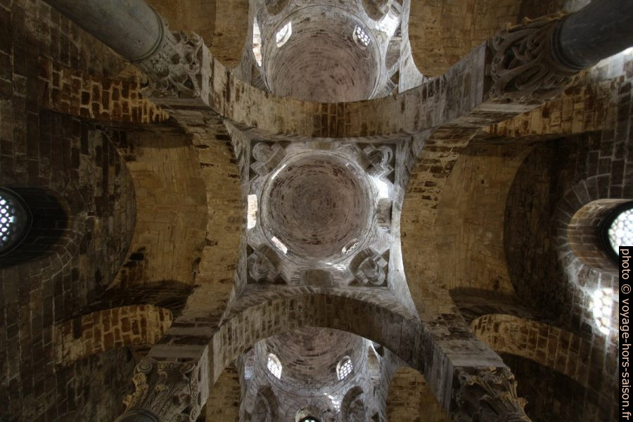 Coupole centrale de l'église San Cataldo. Photo © André M. Winter