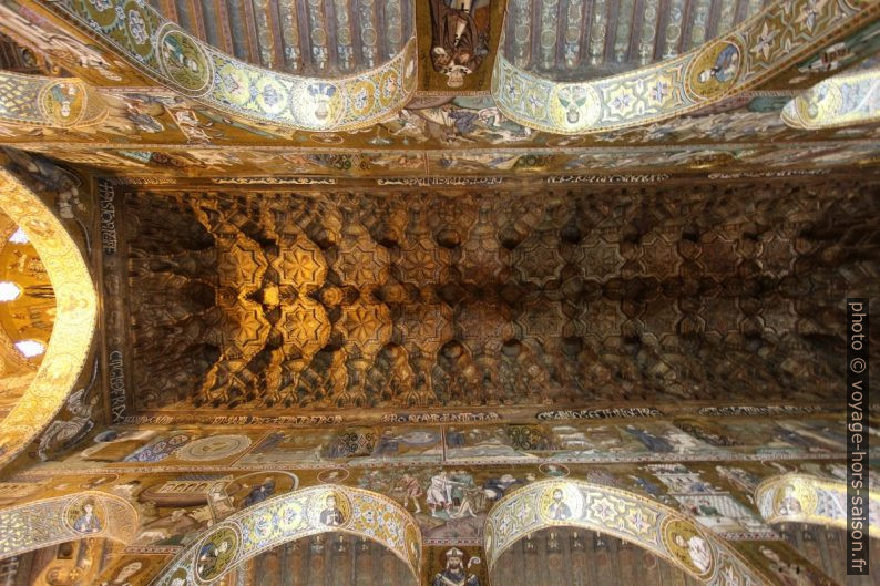 Muqarnas du plafond de la Chapelle Palatine. Photo © André M. Winter