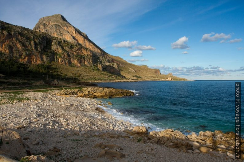 Monte Cofano et la Tonnara del Confano. Photo © Alex Medwedeff