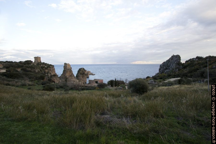 Baie de la Tonnara di Scopello. Photo © André M. Winter