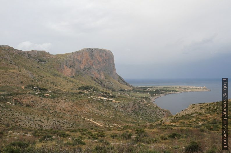 Monte Monaco e Capo Solanto. Photo © André M. Winter