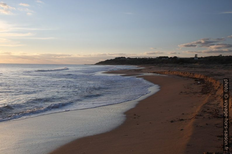 Plage de Foce Belìce vue en direction ouest. Photo © Alex Medwedeff