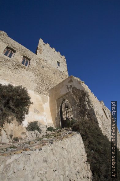 Montée vers le Castello di Montechiaro. Photo © André M. Winter