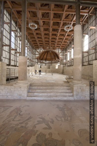 Vue dans la basilique la Villa du Casale. Photo © André M. Winter