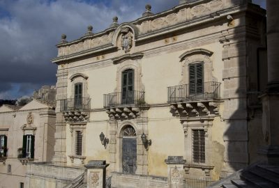 Palazzo Polara à Modica. Photo © André M. Winter