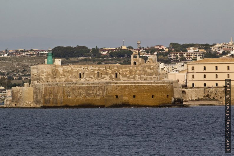 Phare du Castello Maniace. Photo © André M. Winter