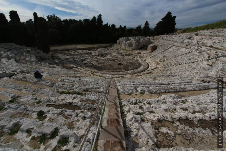 Cavea du théâtre grec de Syracuse. Photo © André M. Winter