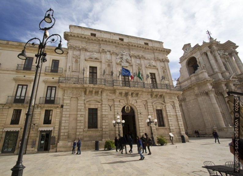 Palazzo Vermexio et la mairie de Syracuse. Photo © Alex Medwedeff