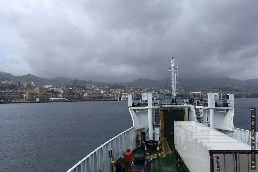 Traversée Reggio Di Calabria Messine Avec Voiture