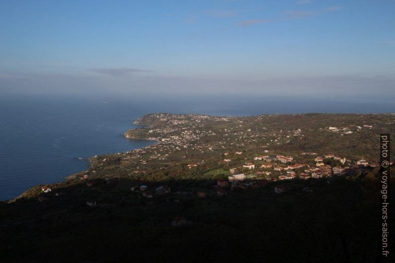 Capo Vaticano vu d'en haut. Photo © André M. Winter