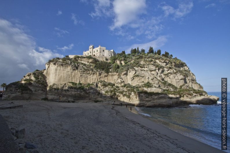 Santa Maria dell'Isola vue de l'est. Photo © André M. Winter