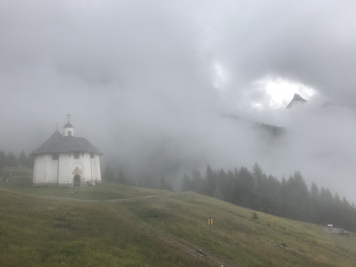 La Chapelle des et la vierge noire de la Chapelle St. Jacques