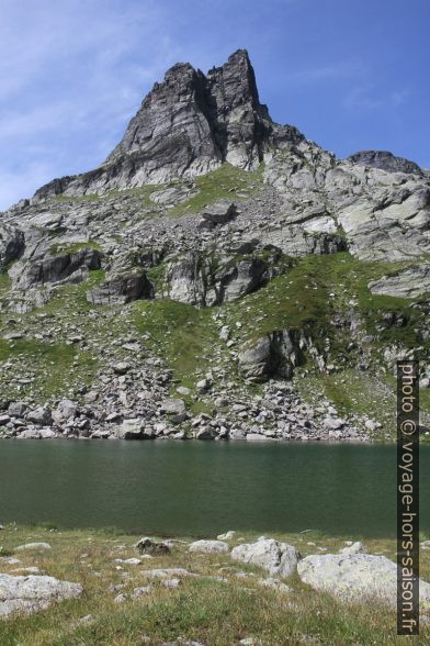 Lac du Petit et les Œillasses. Photo © Alex Medwedeff