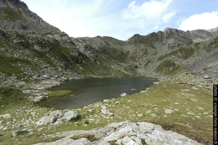 Lac du Petit et l'Arête du Tachuy. Photo © André M. Winter