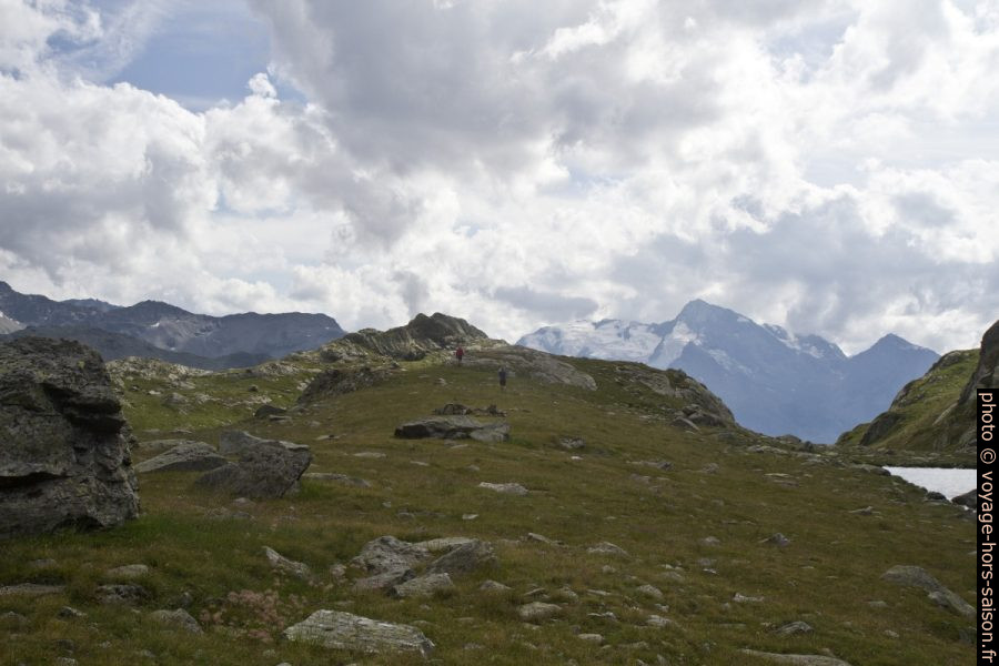 Le Rocher Rond vu du Lac du Petit. Photo © Alex Medwedeff