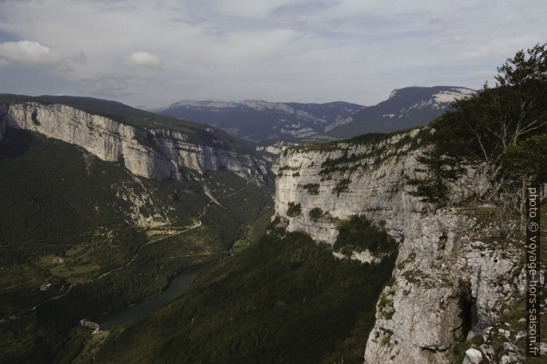 Vue vers les Gorges de la Bourne. Photo © André M. Winter