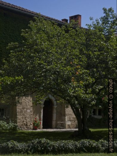 Restes du château de Beauvoir-en-Royans. Photo © Alex Medwedeff