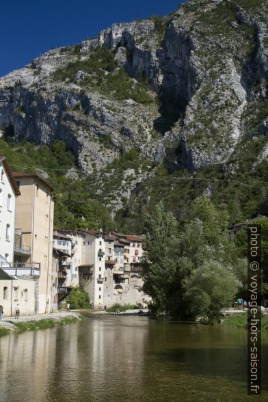 La Bourne en aval de Pont-en-Royans. Photo © Alex Medwedeff