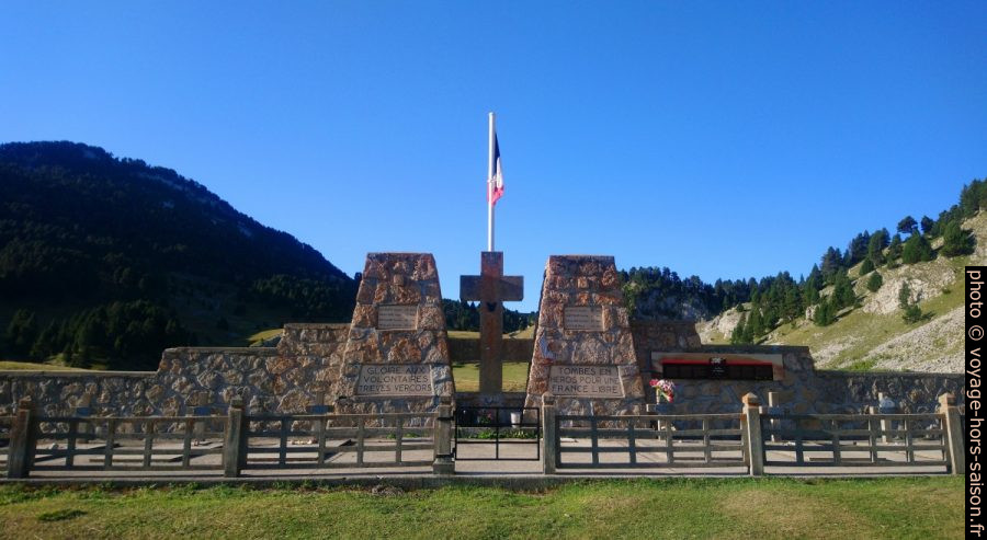 Monument de la Résistance au Pas de l'Aiguille. Photo © André M. Winter