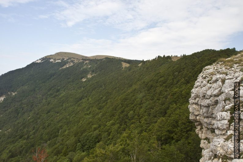 Vue vers le But Saint-Genix. Photo © Alex Medwedeff