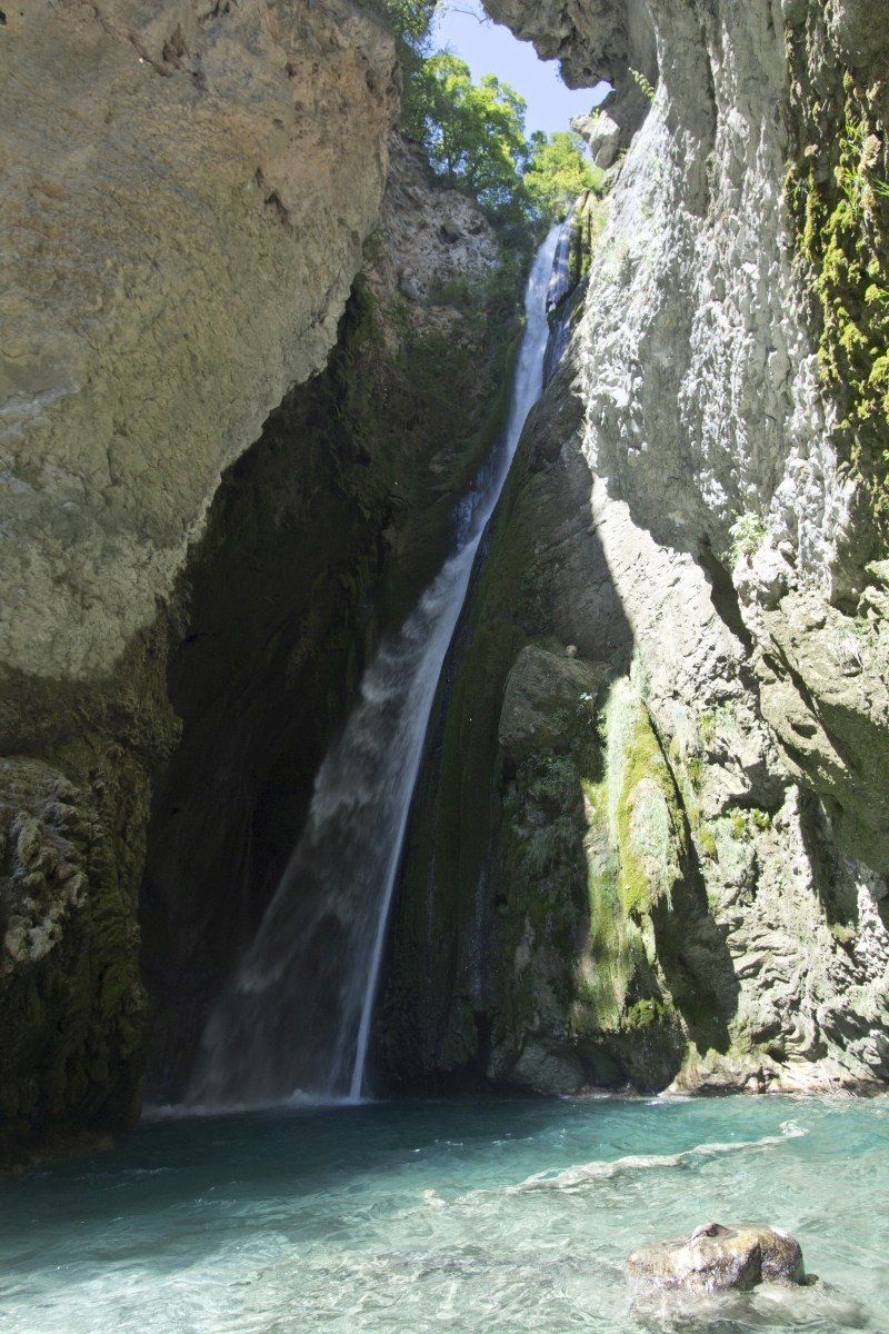 La Chute de la Druise dans ses gorges. Photo © André M. Winter