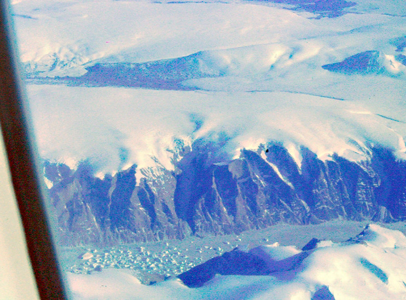 Fjord de la côte ouest du Groenland. Photo © André M. Winter