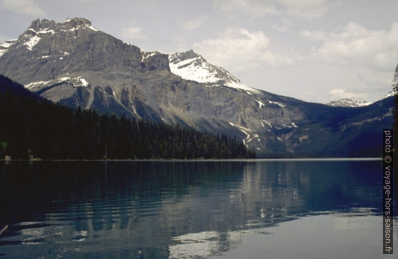 Emerald Lake. Photo © André M. Winter