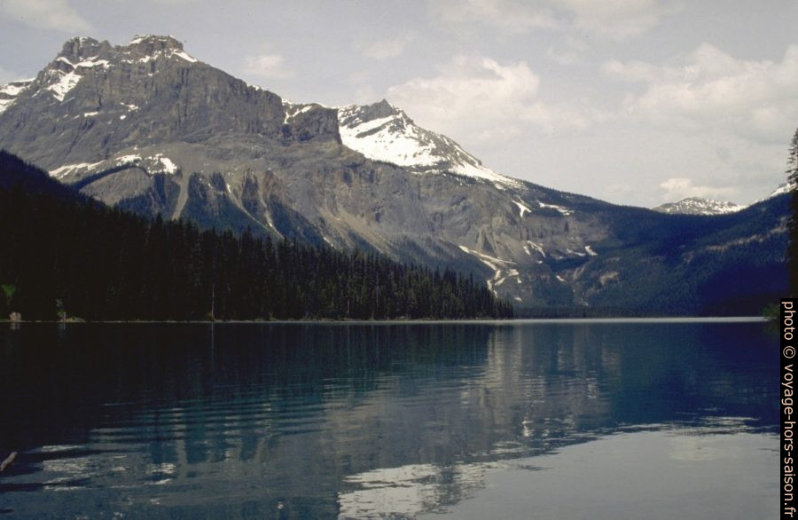 Emerald Lake. Photo © André M. Winter