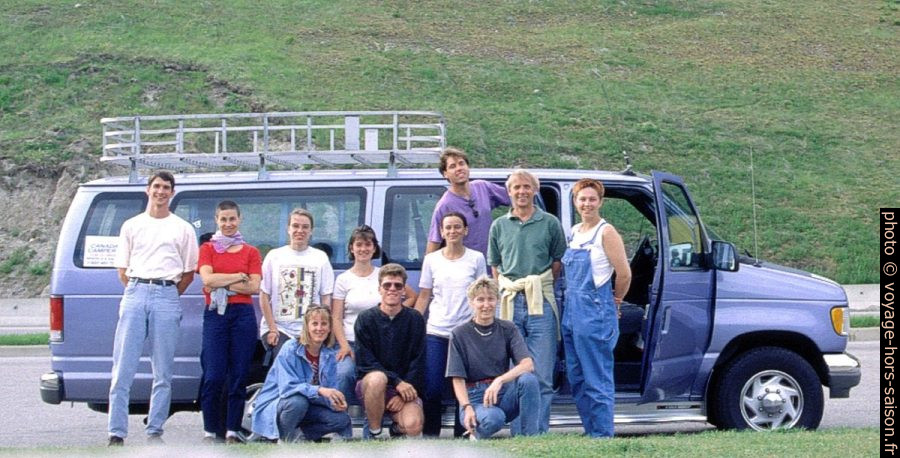 Groupe du bus bleu. Photo © André M. Winter