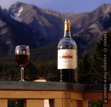 Vin californien dans les Montagnes Rocheuses canadiennes. Photo © André M. Winter