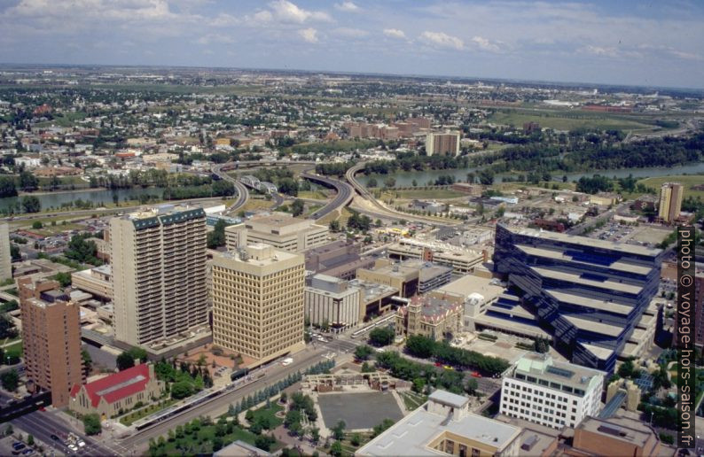 Calgary City Hall. Photo © André M. Winter