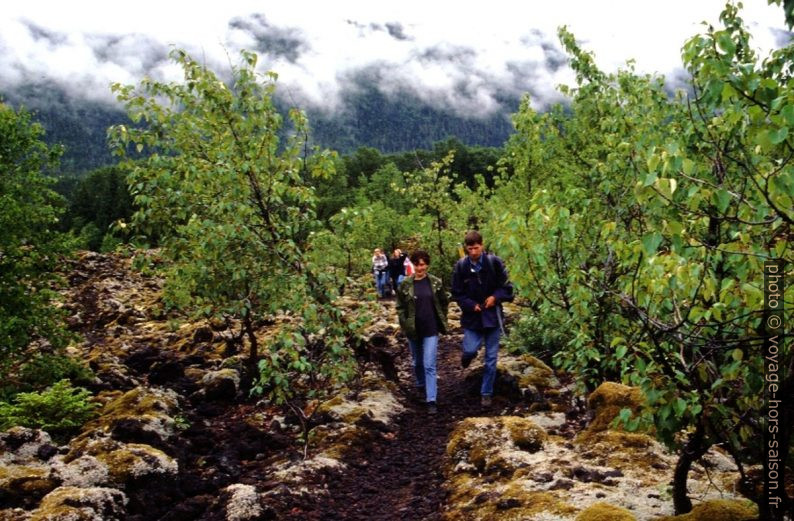 Randonnée dans le Nisga'a Lava Bed. Photo © André M. Winter