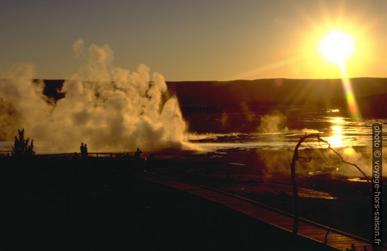 Coucher de soleil sur le Lower Geysir Basin. Photo © André M. Winter