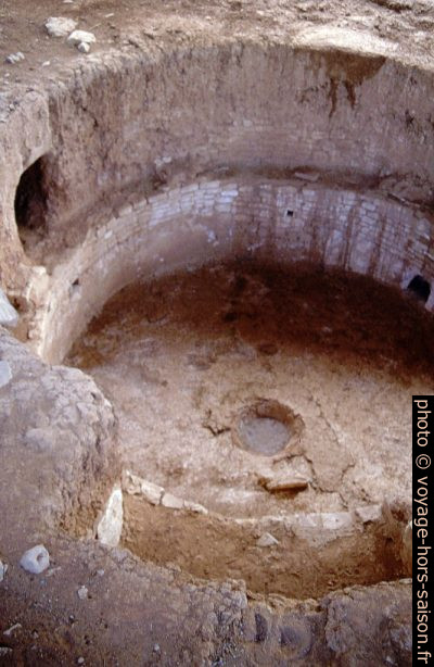 Kiva sur la Chapin Mesa. Photo © André M. Winter