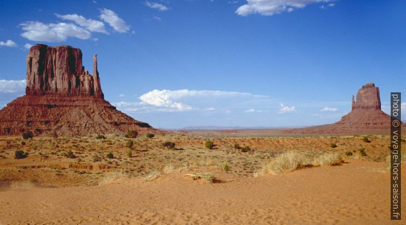 West Mitten Butte et East Mitten Butte. Photo © André M. Winter