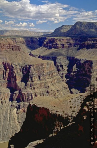 Hogan Spring est un canyon latéral du Grand Canyon. Photo © André M. Winter