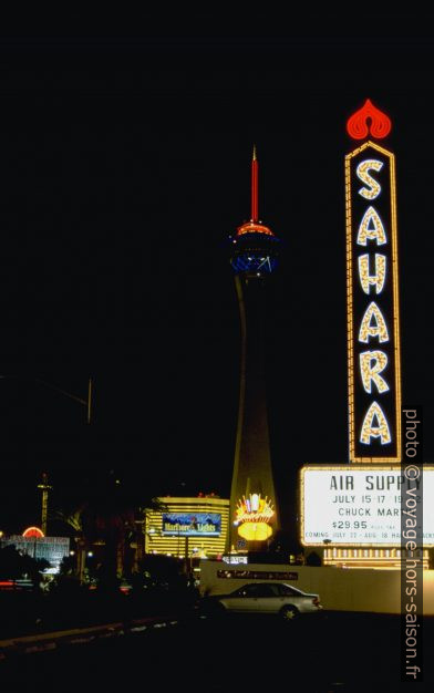 Publicité de l'Hôtel Le Sahara. Photo © André M. Winter