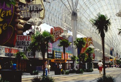 La Freemont Street couverte à Las Vegas. Photo © André M. Winter