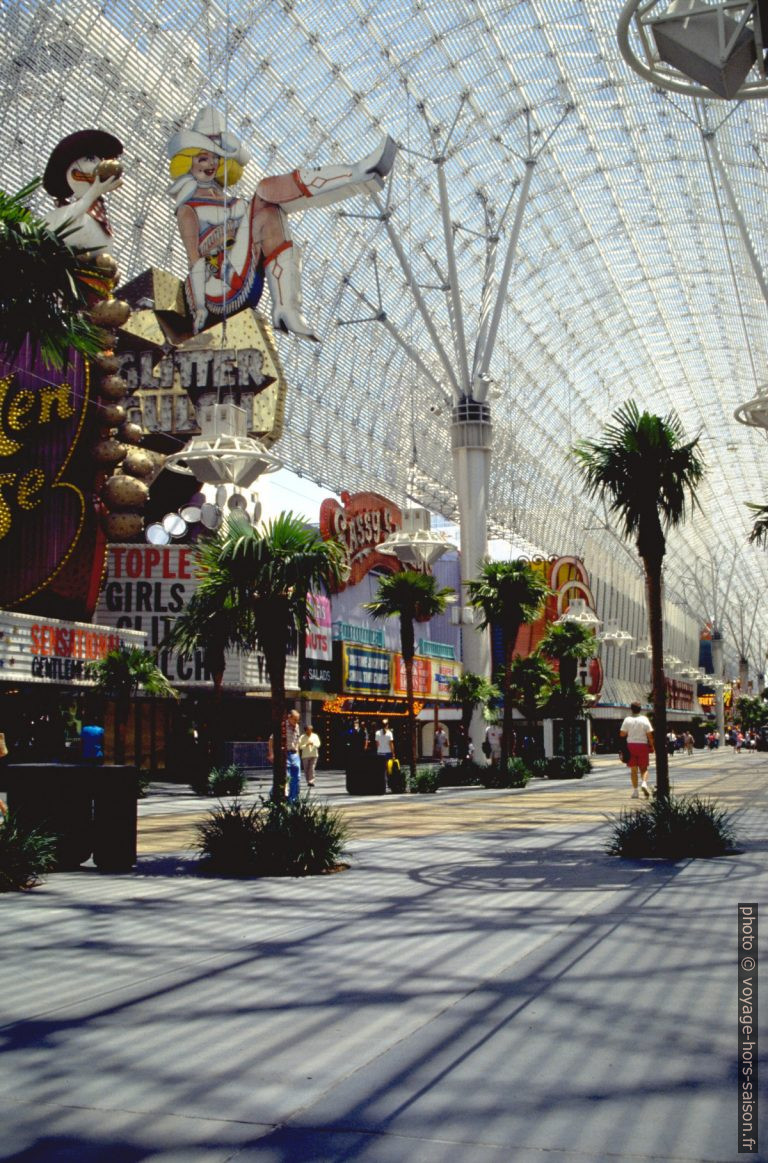 La Freemont Street couverte à Las Vegas. Photo © André M. Winter