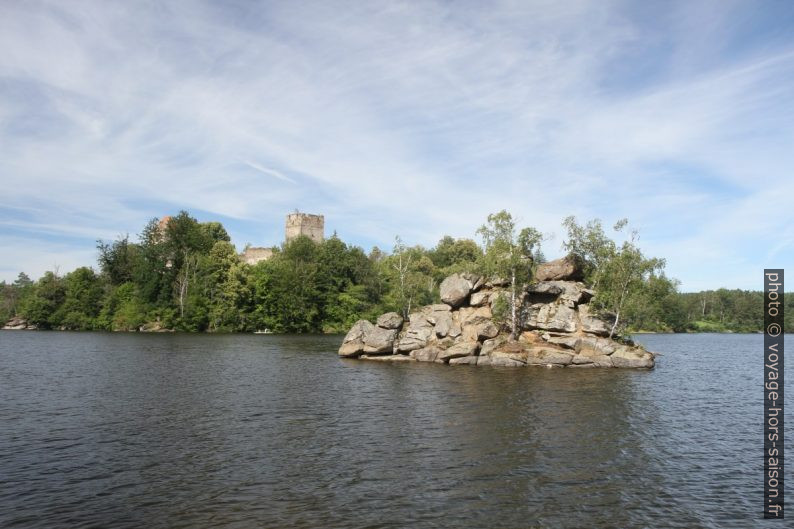 L'île Affeninsel dans le lac Ottensteiner Stausee. Photo © Alex Medwedeff