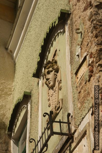 Décor d'une maison en ruine dans la rue Kirchengasse à Zwettl. Photo © André M. Winter